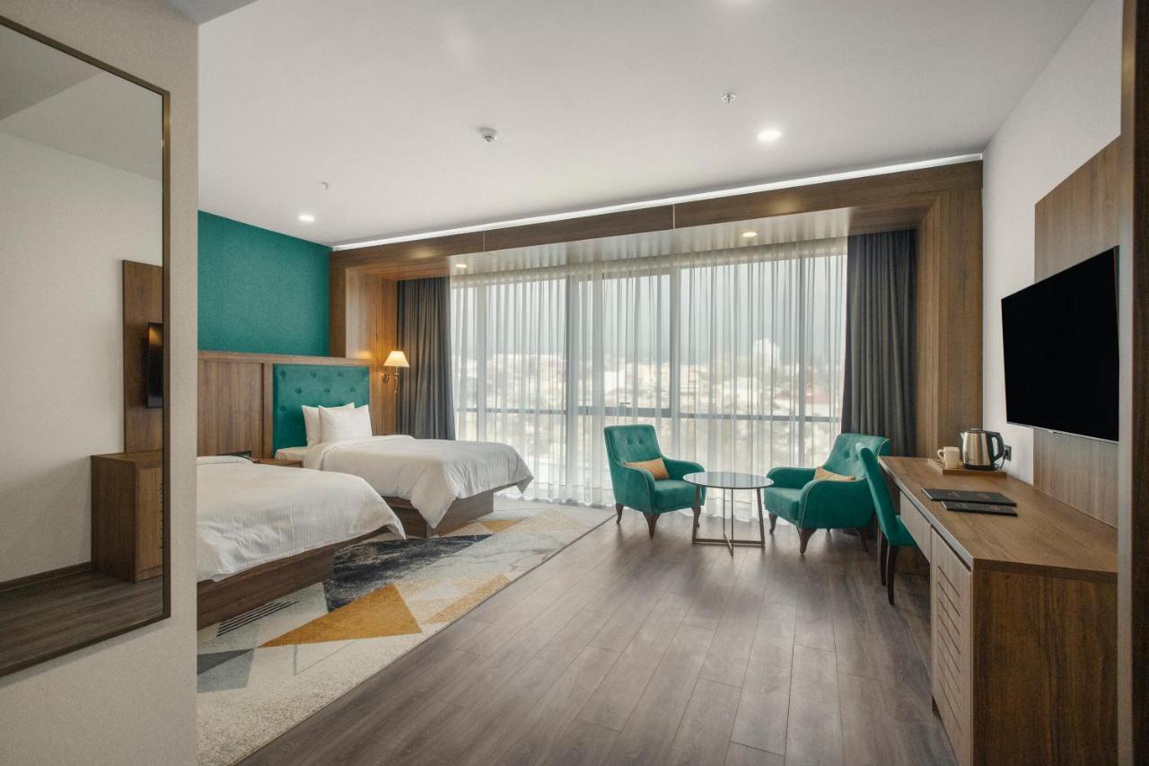 Royal Tulip Hotel & Casino, Tbilisi Eksteriør bilde